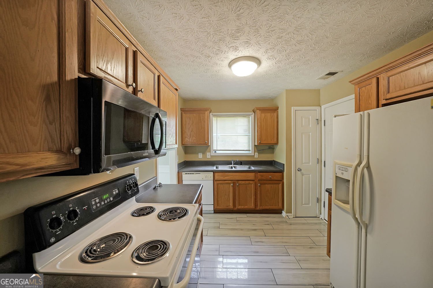 1221 Oak Knoll Court Lithonia - 10