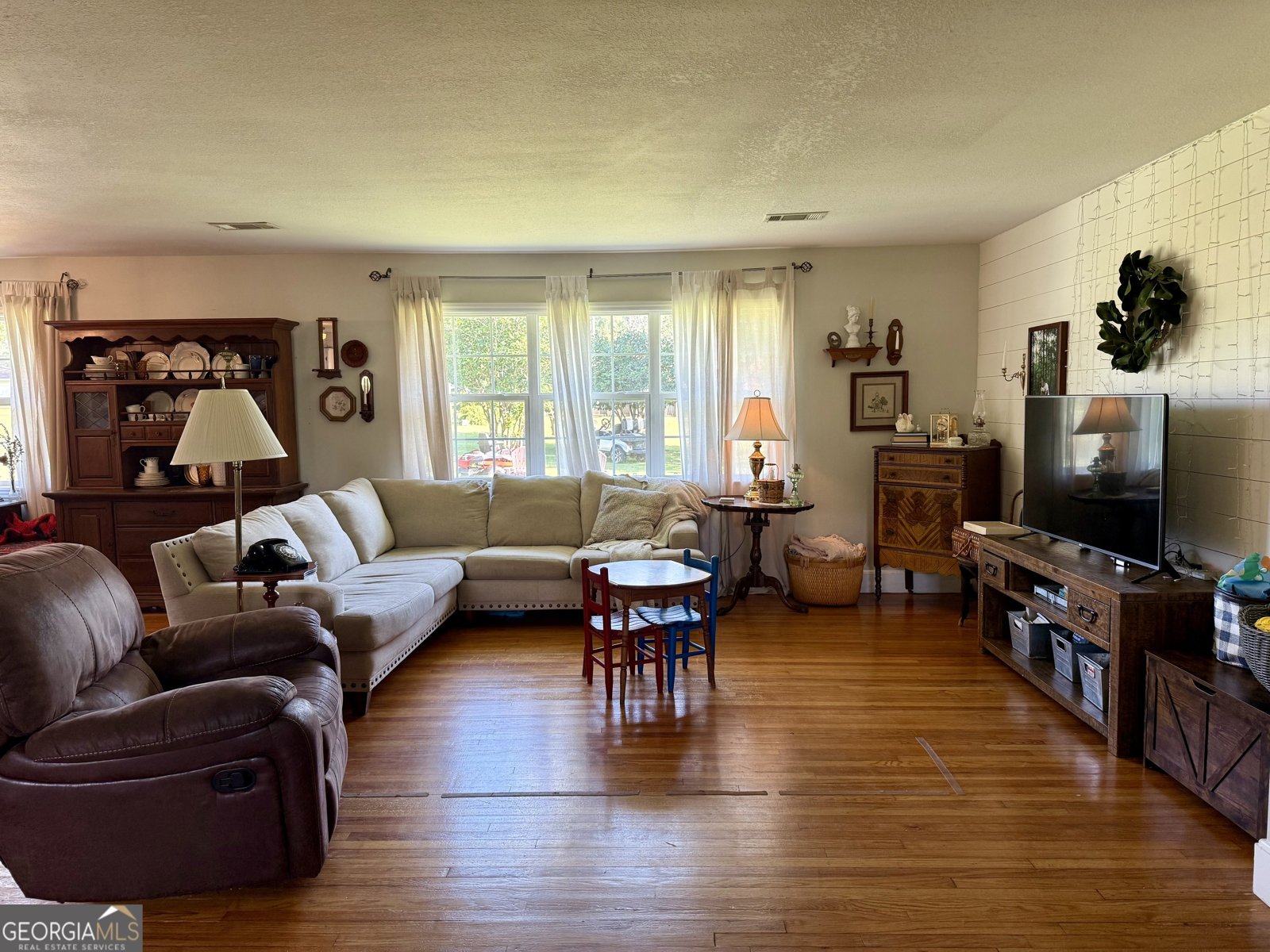 202 Laurel Drive Sylvania - 2