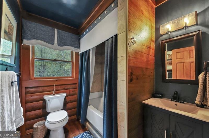 3318 FELICIA Court Gainesville - 25