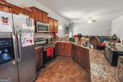 425 CATHEDRAL Drive Mcdonough - 7