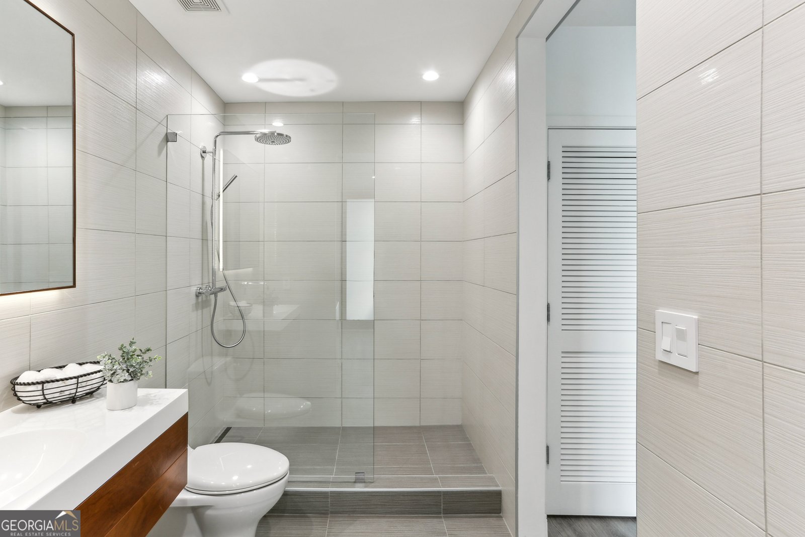 943 Peachtree Street Atlanta - 24