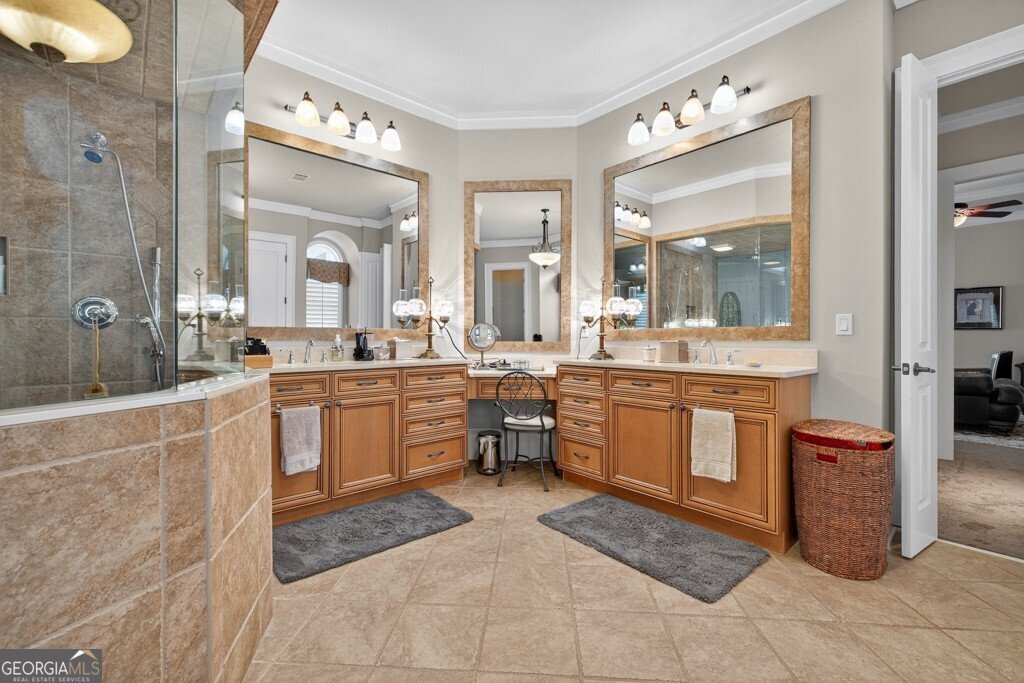 300 Horseshoe Bend Statham - 36