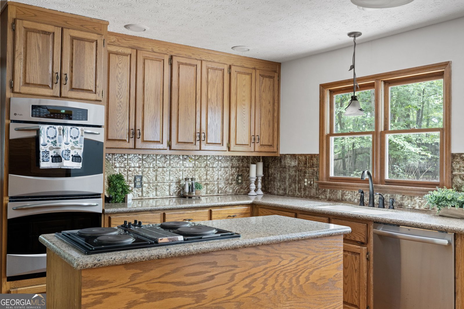 4570 Meadows Road Powder Springs - 16