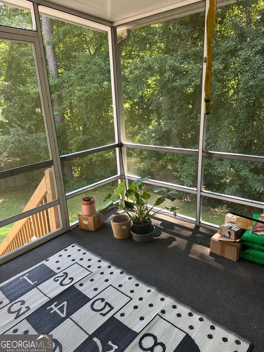 4053 STAGHORN Court Douglasville - 43