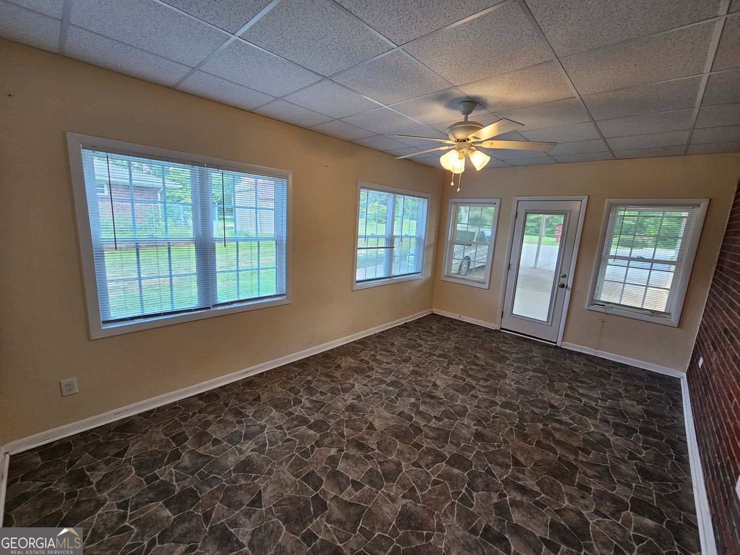 7177 Capps Ferry Road Road Douglasville - 22