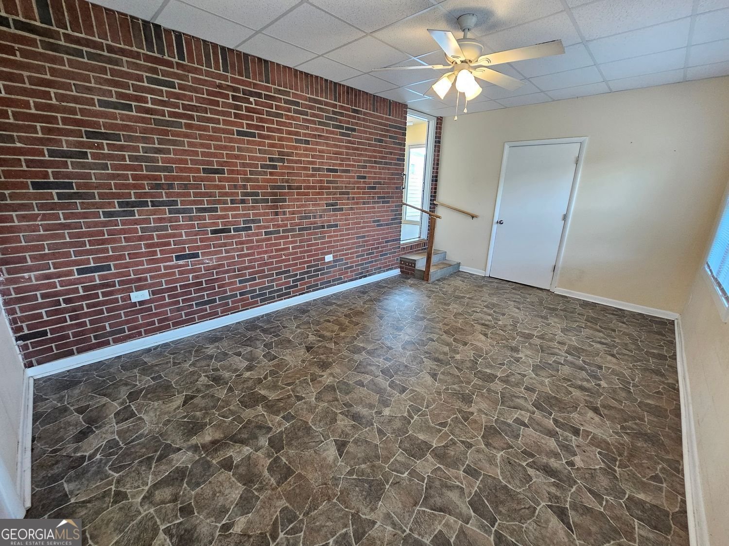 7177 Capps Ferry Road Road Douglasville - 23