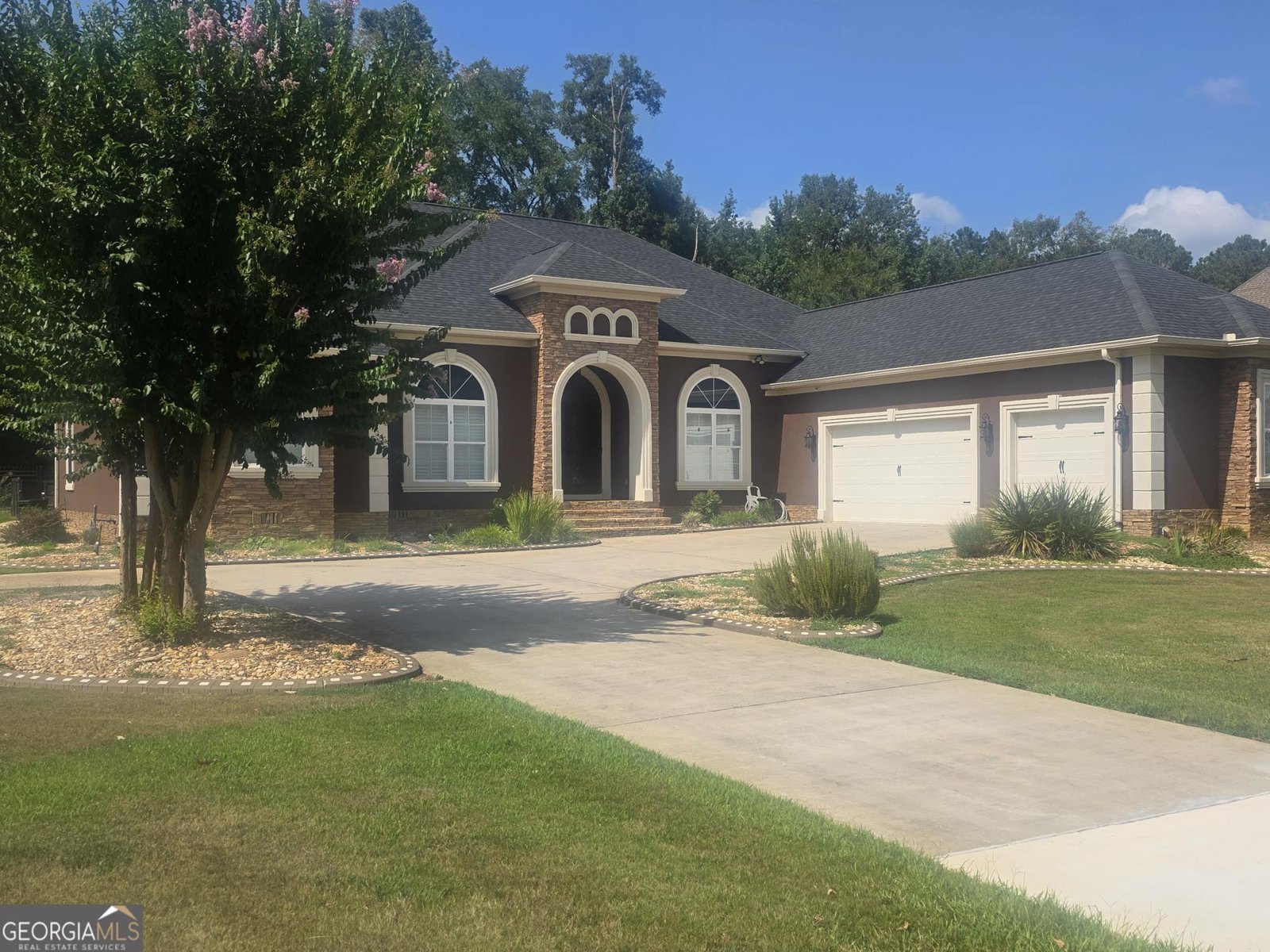 111 Madison North Drive Macon - 2