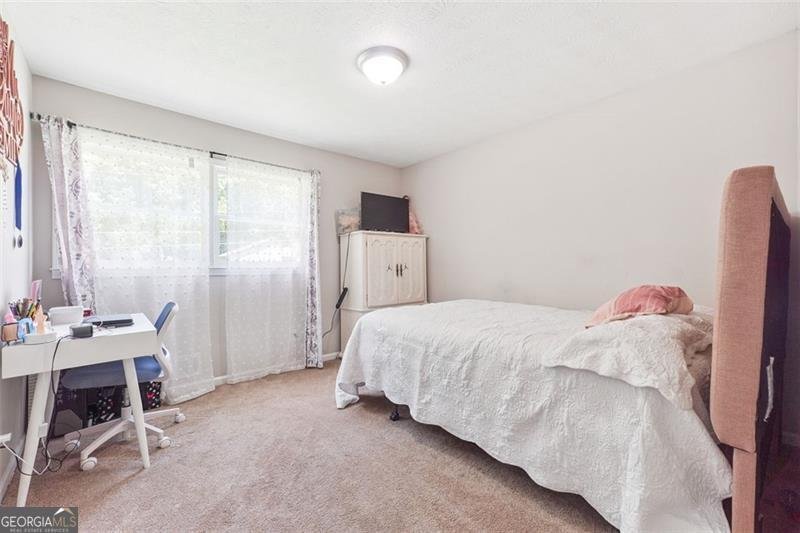 8465 TIMBERLANE Drive Douglasville - 17