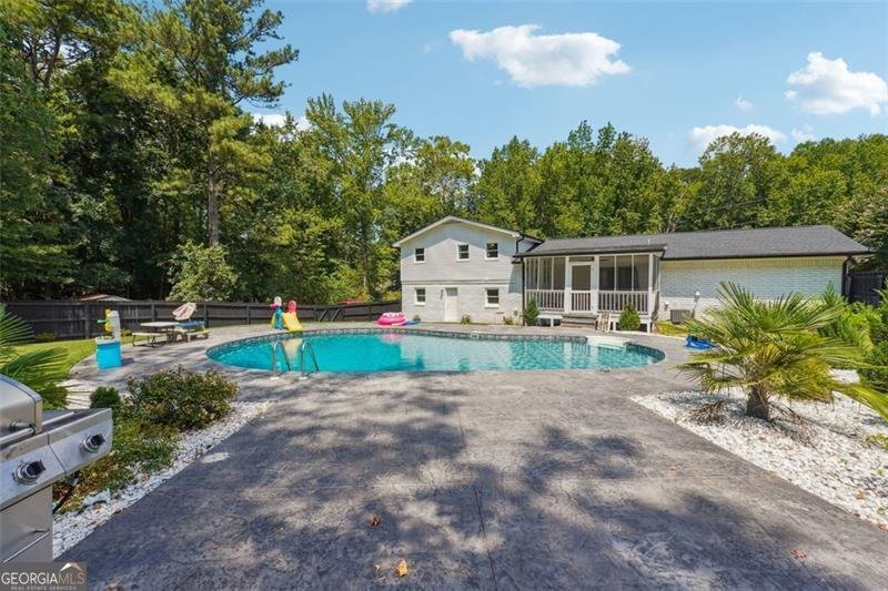 8465 TIMBERLANE Drive Douglasville - 33