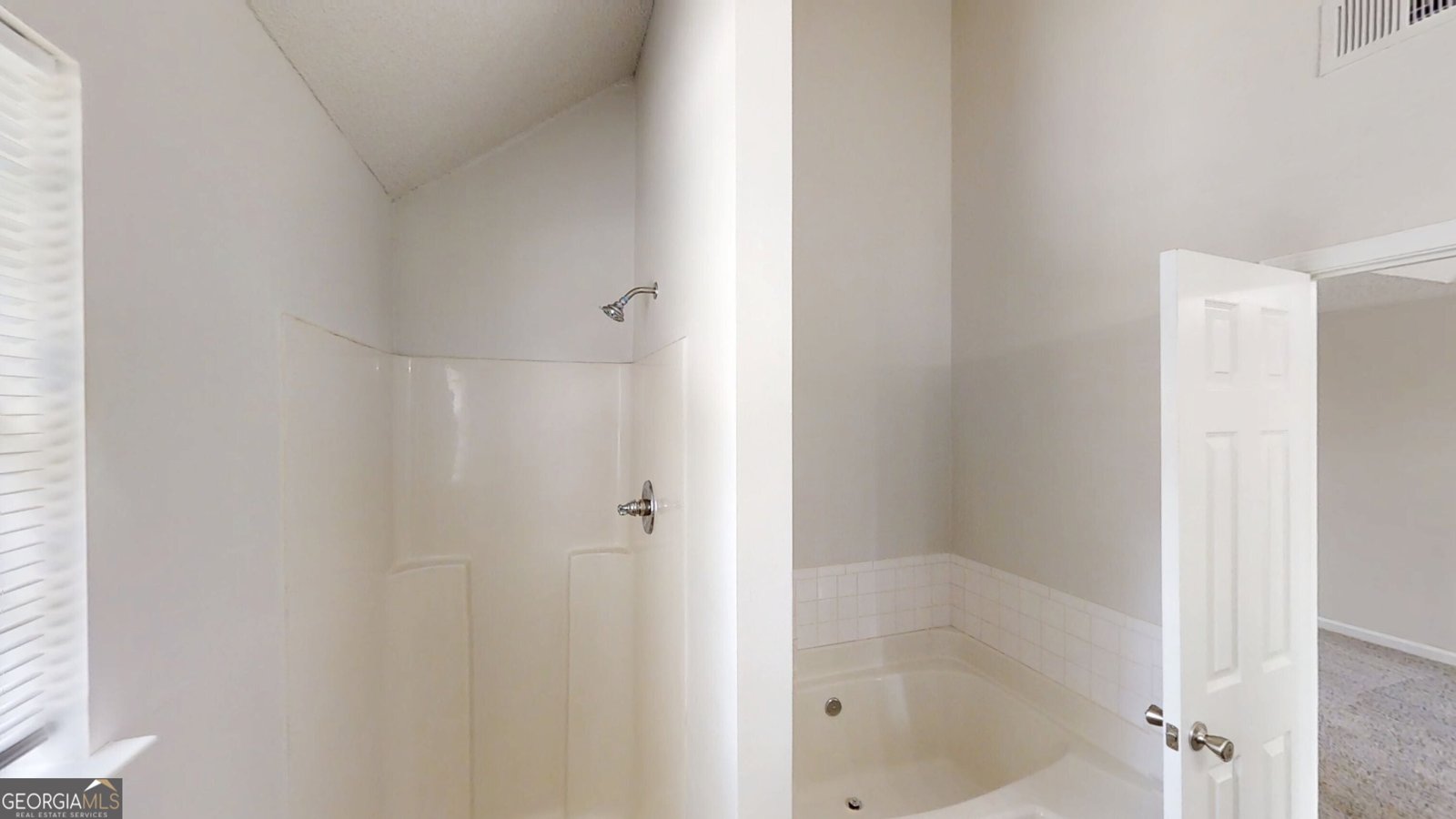 6415 Valerie Bluff Lithonia - 31