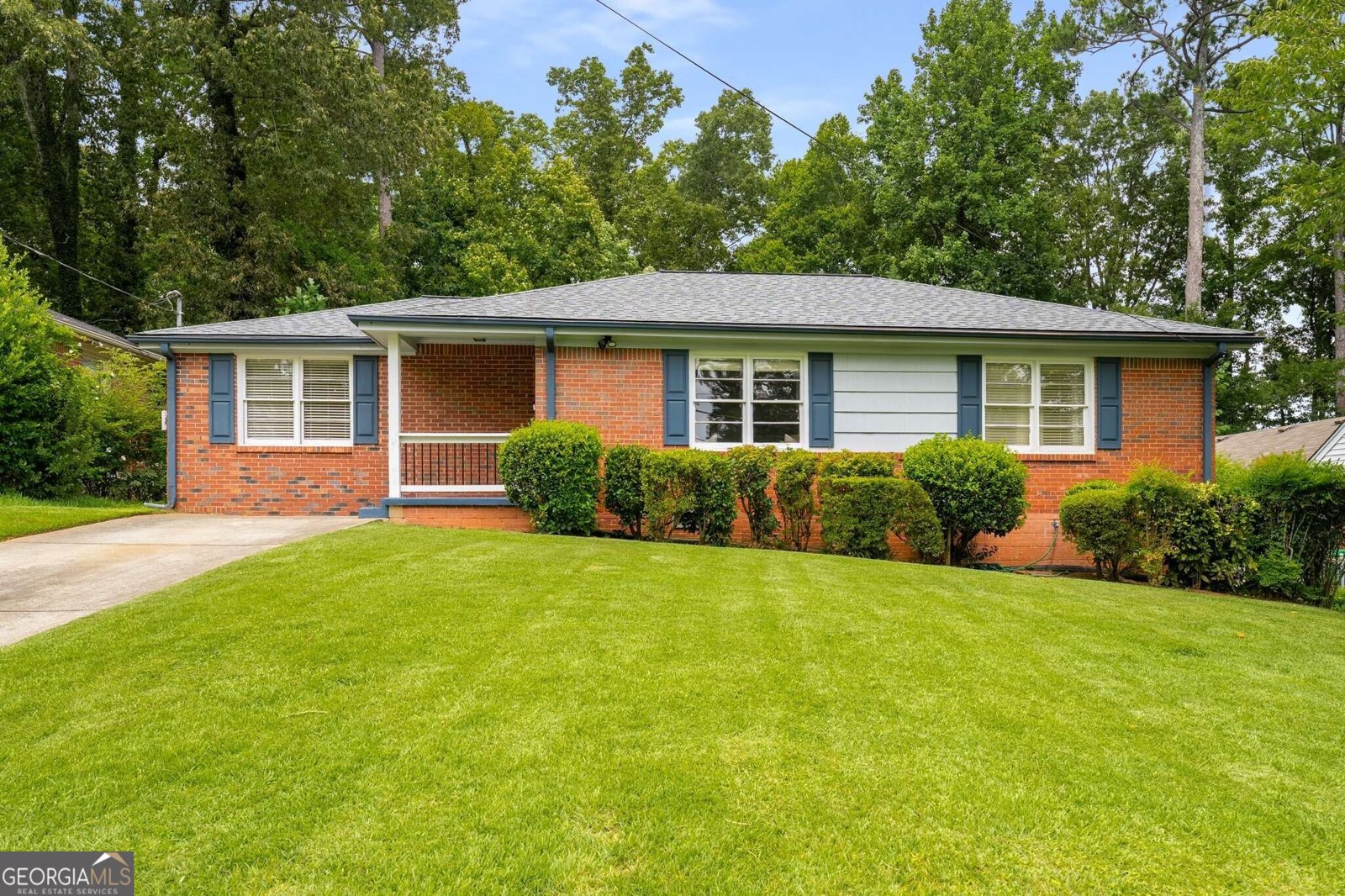2312 Vistamont Drive Decatur - 1