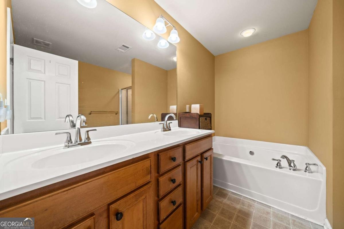 1729 Ridenour Parkway Kennesaw - 17