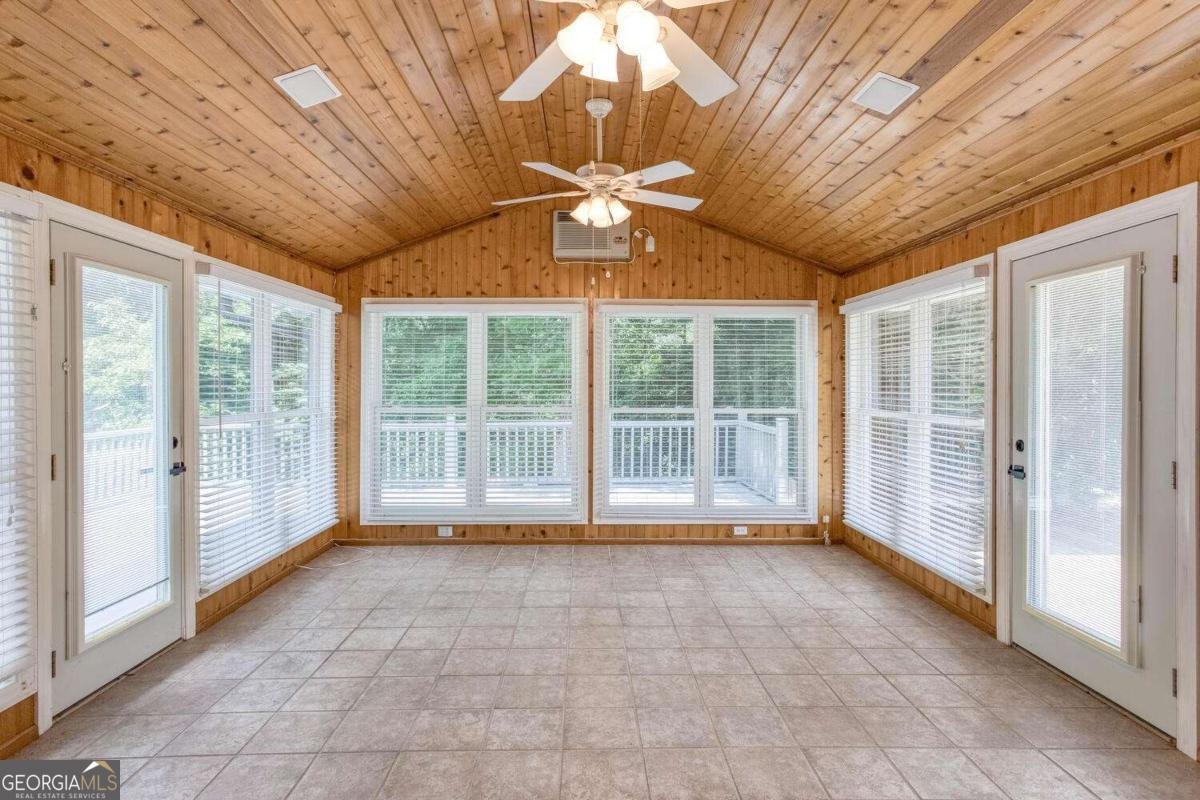 2510 Camelot Circle Marietta - 16