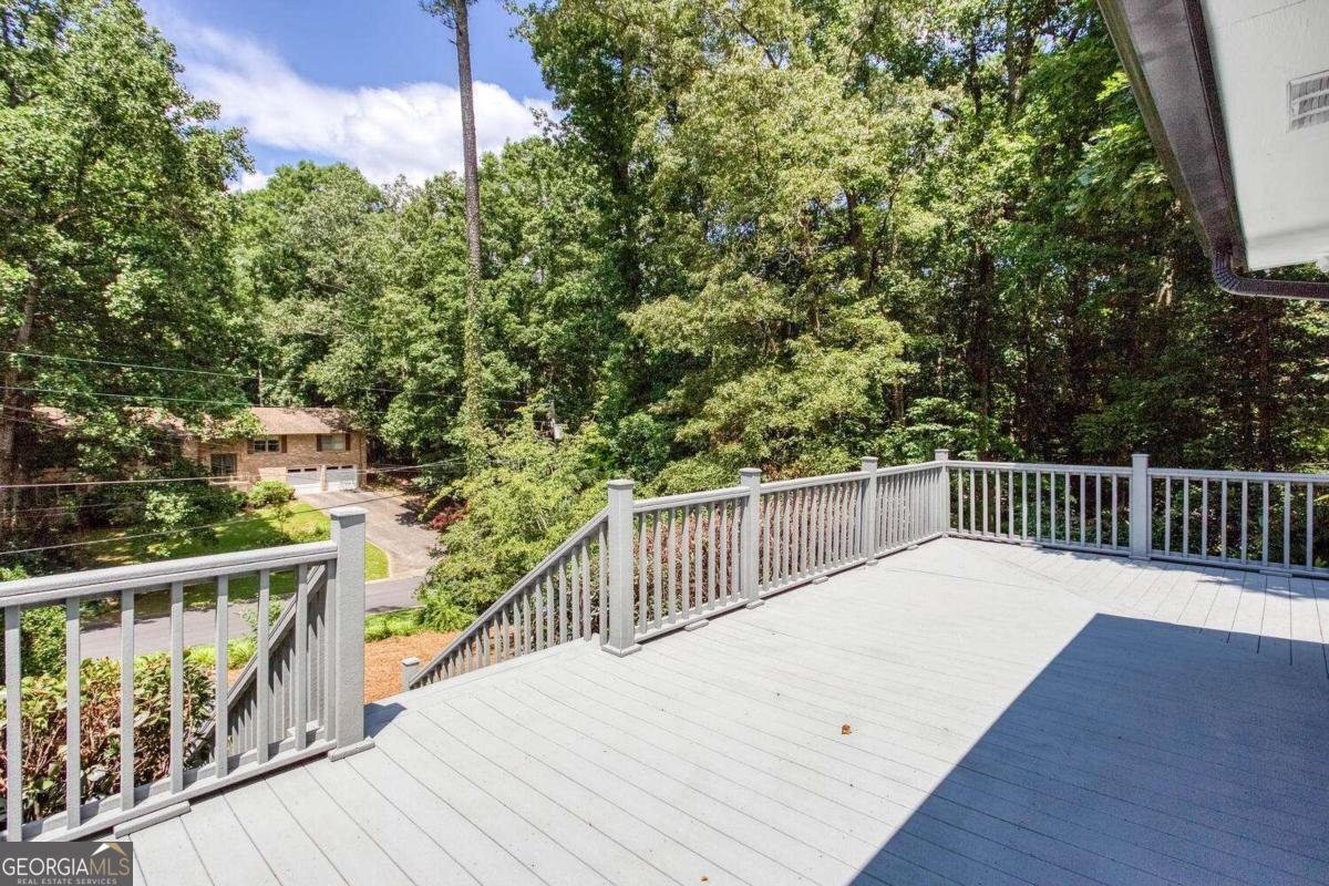 2510 Camelot Circle Marietta - 19