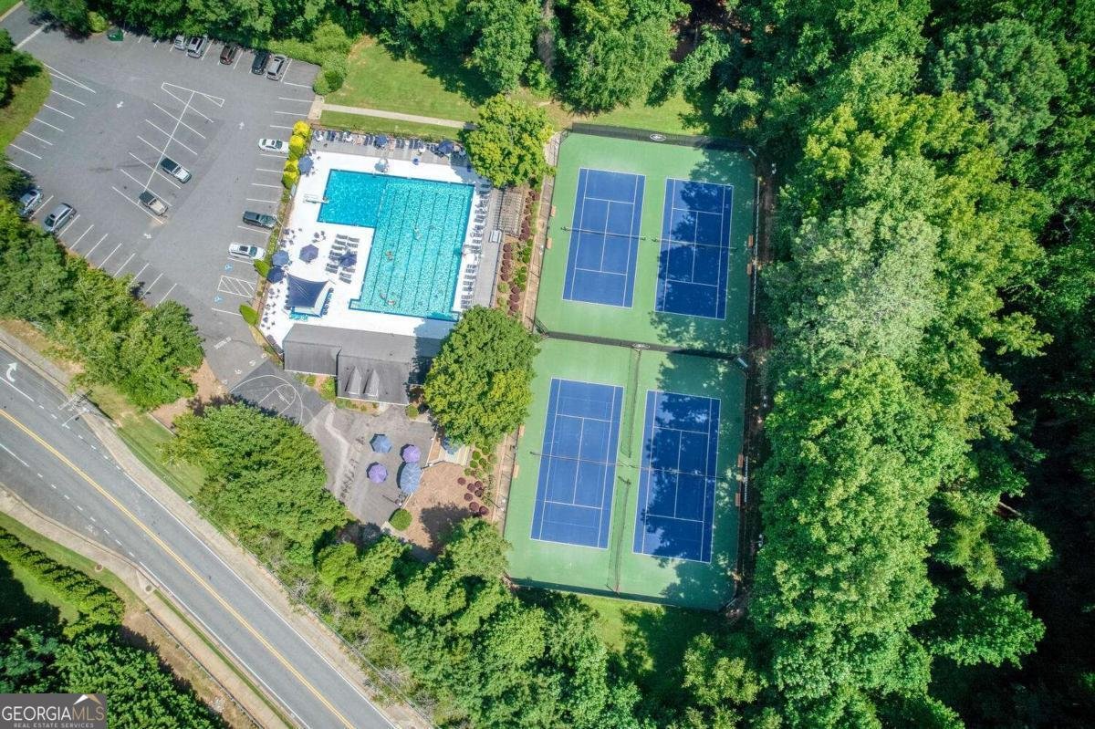 2510 Camelot Circle Marietta - 29