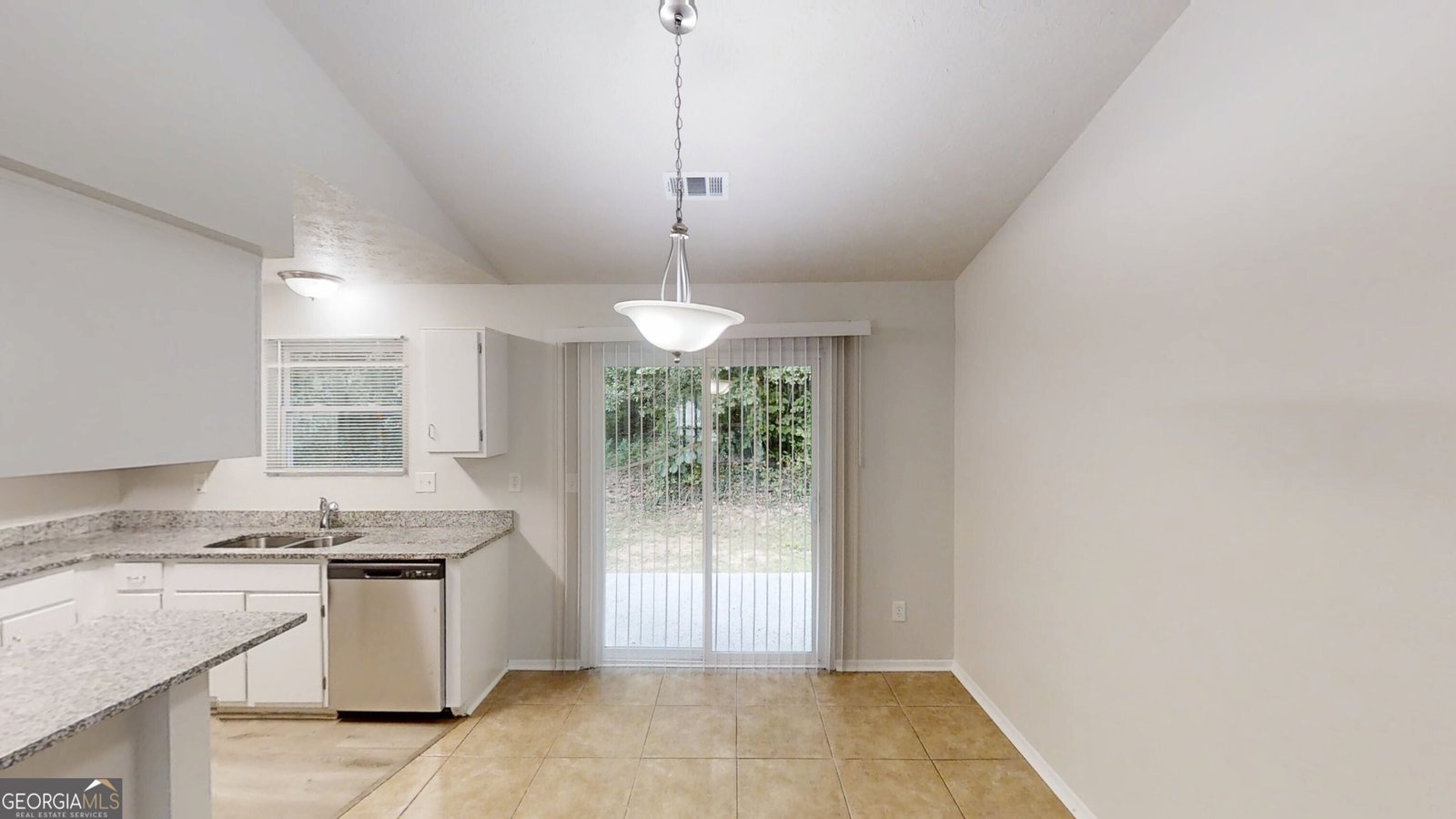 5090 Plantation View Trail Stone Mountain - 5
