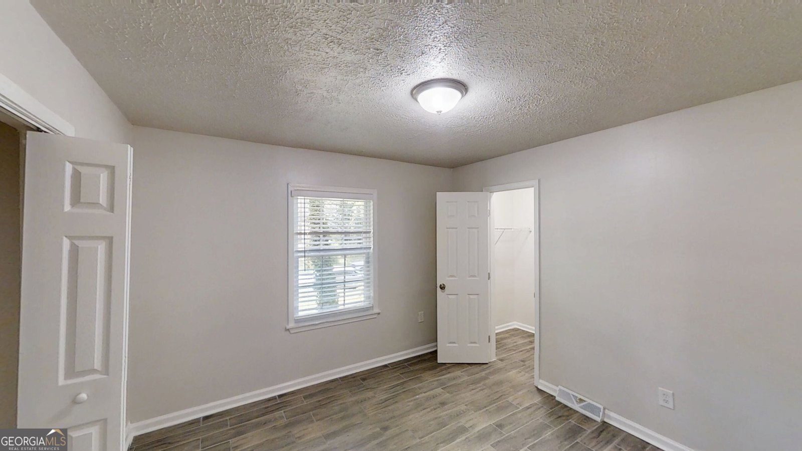 721 The Trace Lithonia - 10