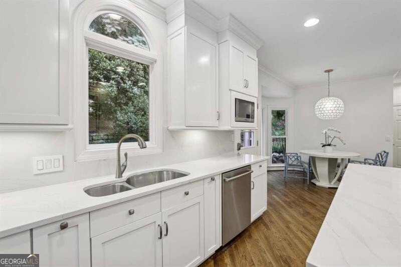405 Ferry Landing Sandy Springs - 8