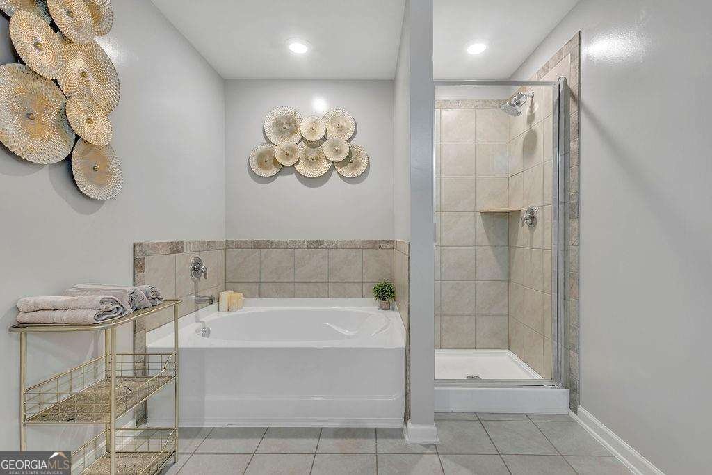 8033 Louis Drive Locust Grove - 24