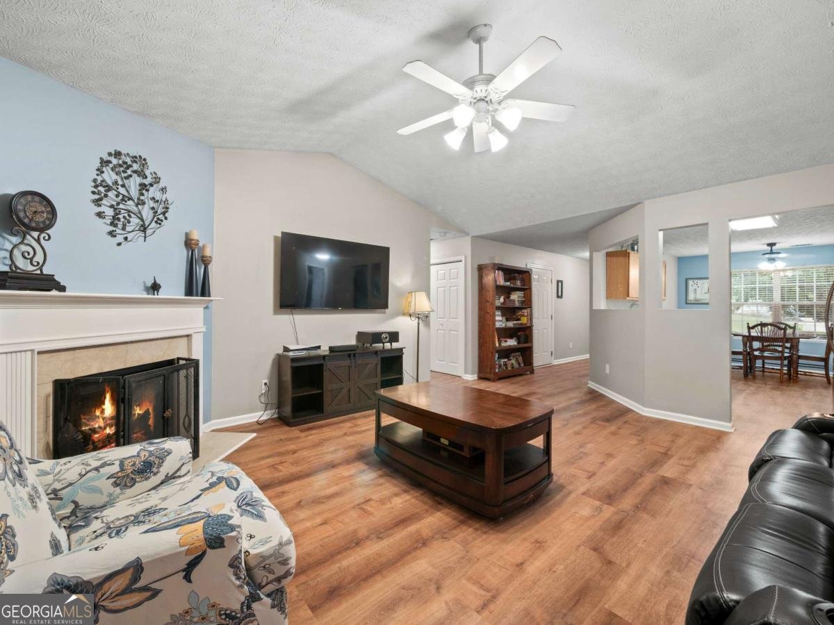 6302 Huntcliff Drive Flowery Branch - 10