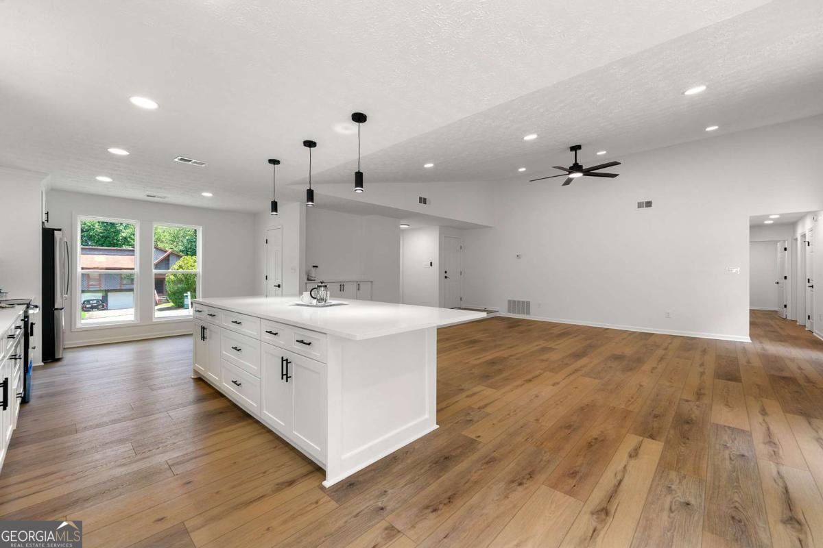 910 Lake Haven Court Roswell - 10