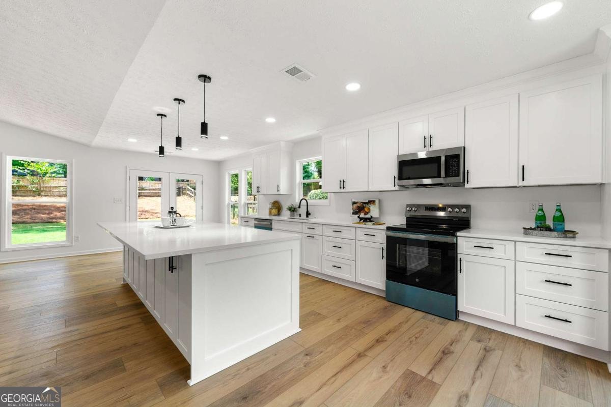 910 Lake Haven Court Roswell - 13