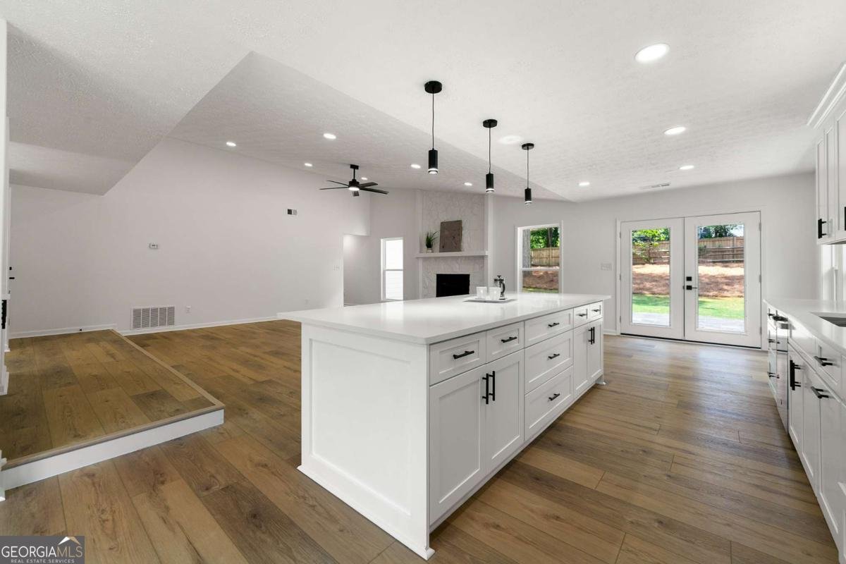 910 Lake Haven Court Roswell - 16
