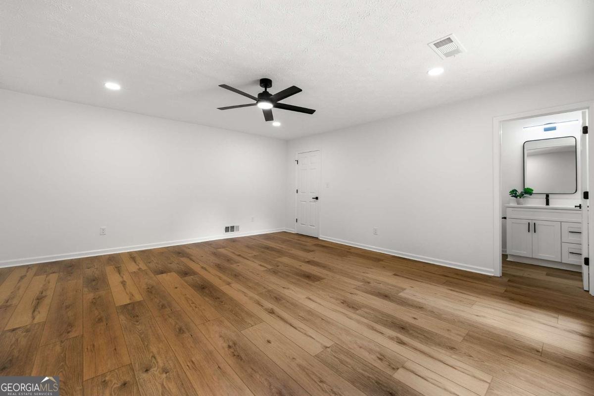 910 Lake Haven Court Roswell - 26