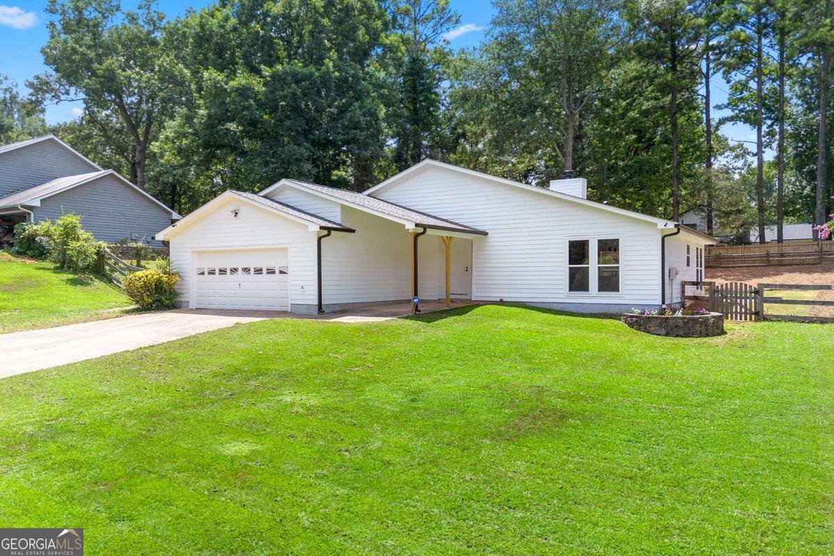 910 Lake Haven Court Roswell - 3