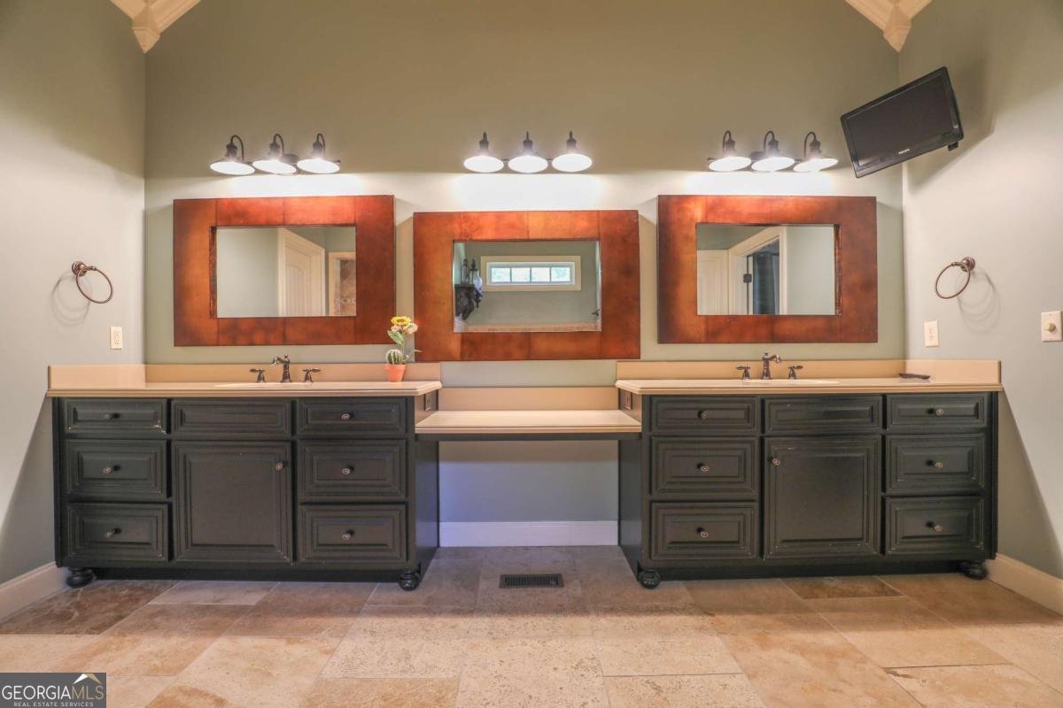 141 Arbor Way Milledgeville - 43