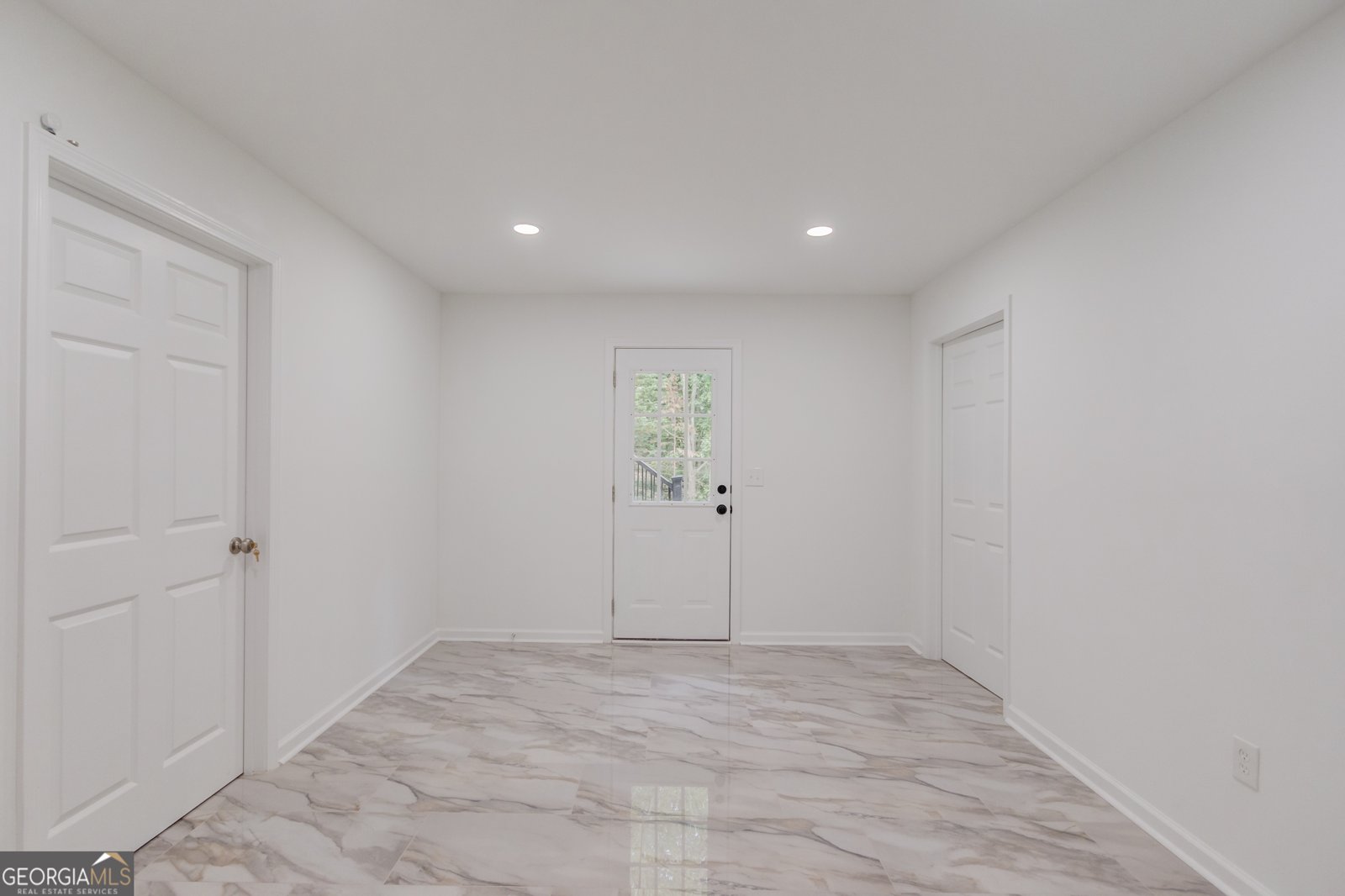 1603 Babbling Brook Cove Lawrenceville - 12