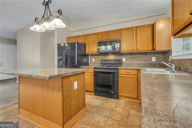 194 Lexington Court Riverdale - 23