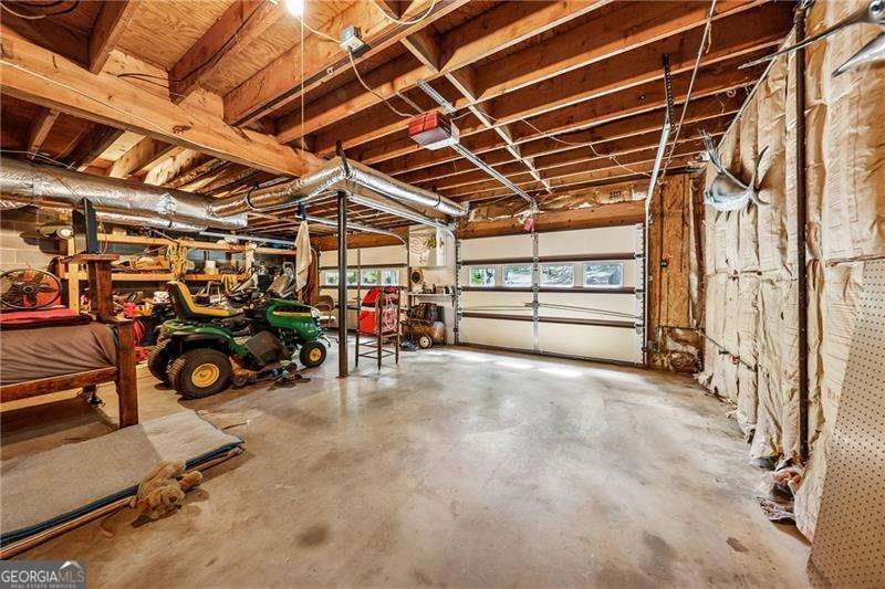 315 Rhine Road White - 23
