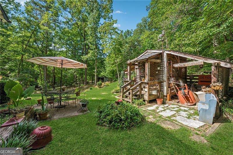 315 Rhine Road White - 36