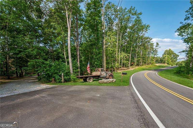 315 Rhine Road White - 46