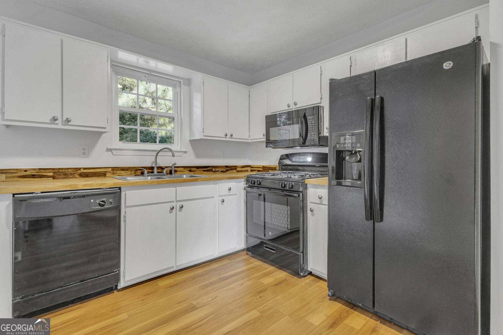 880 Westgard Court Douglasville - 33