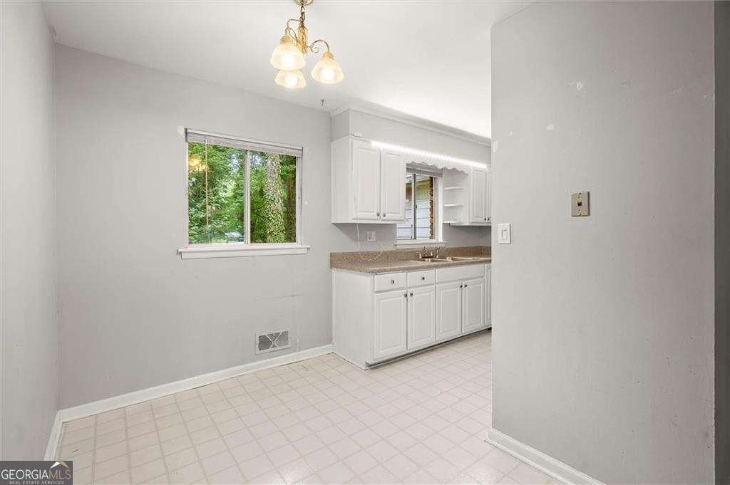422 Afton Drive Roswell - 10