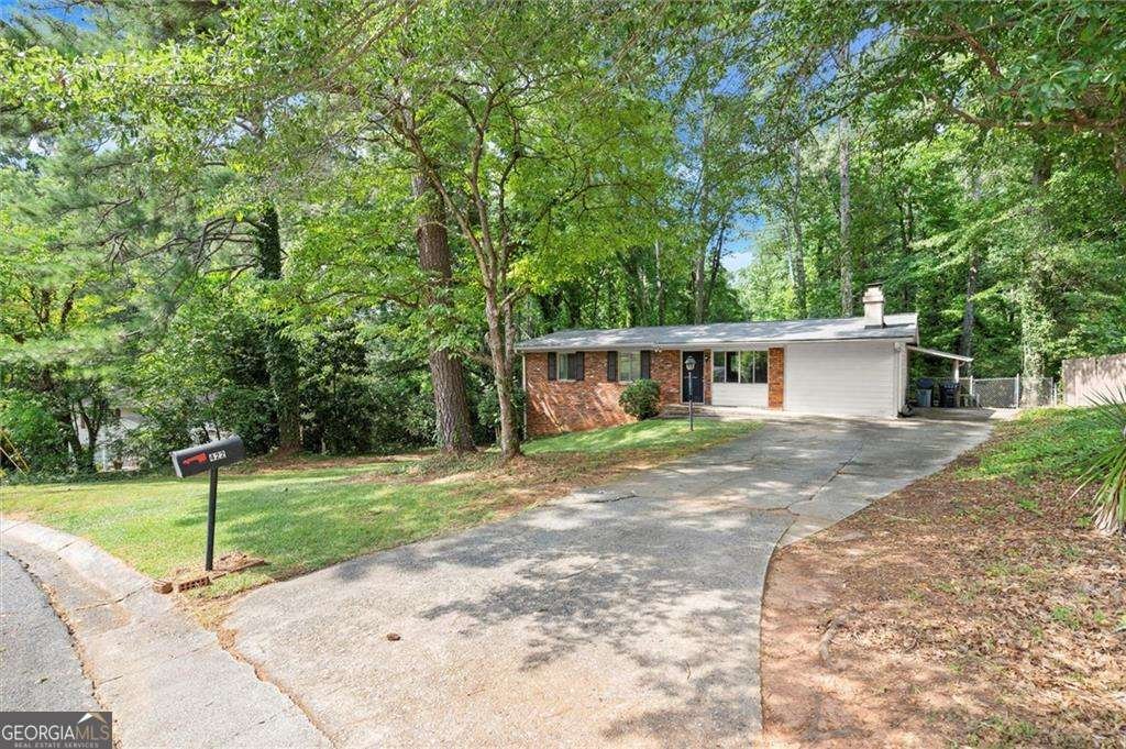 422 Afton Drive Roswell - 38