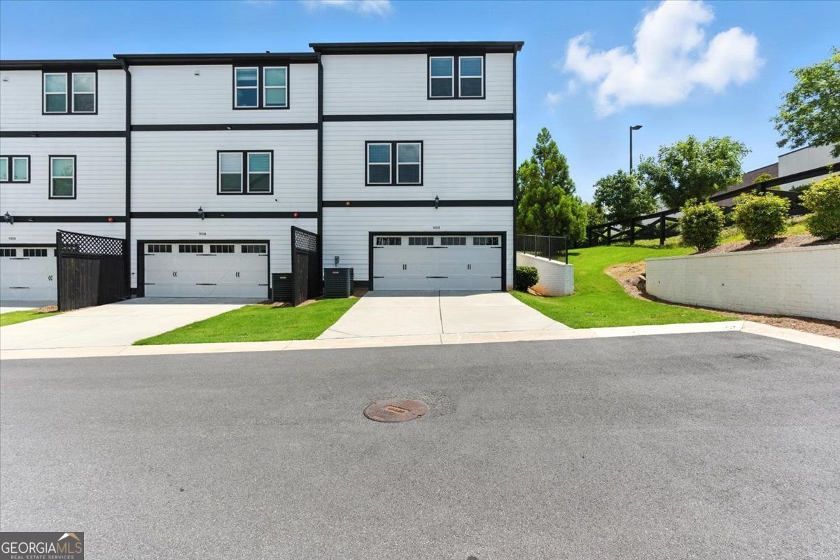 900 Sweetwater Grove Woodstock - 39
