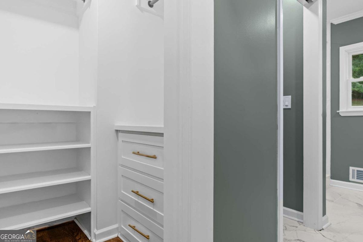 210 Valleybrook Drive Athens - 27