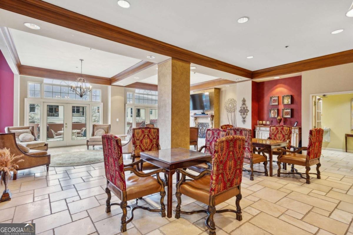 3435 Kingsboro Road Atlanta - 33
