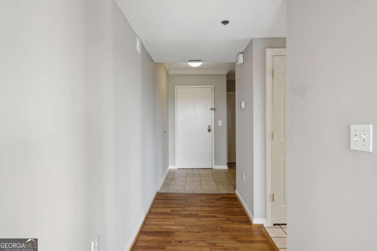 3435 Kingsboro Road Atlanta - 4