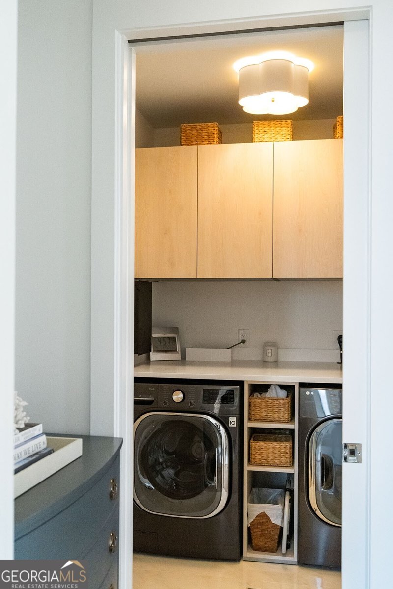 3107 Peachtree Road Atlanta - 24