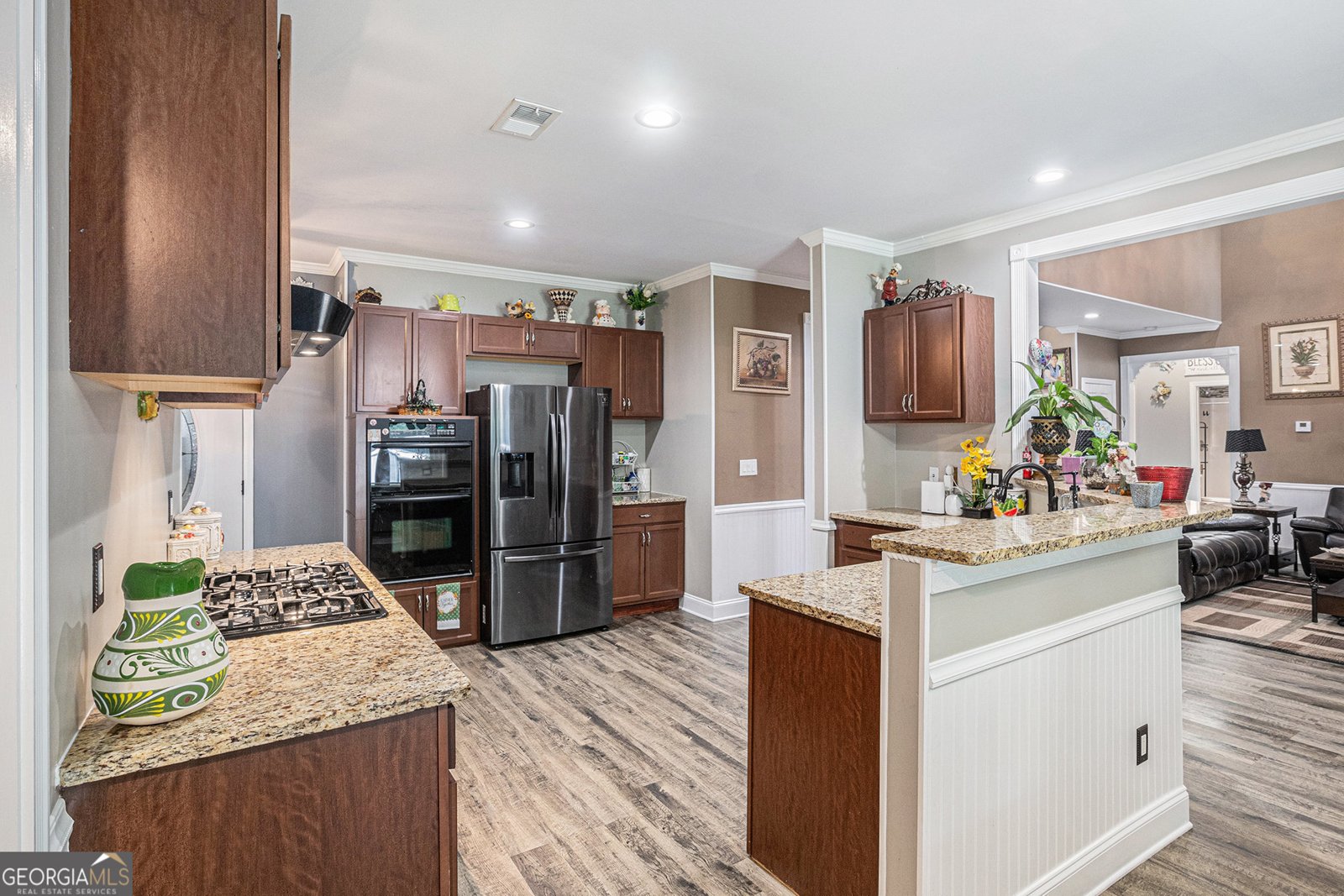 1076 Sutherland Drive Winder - 2