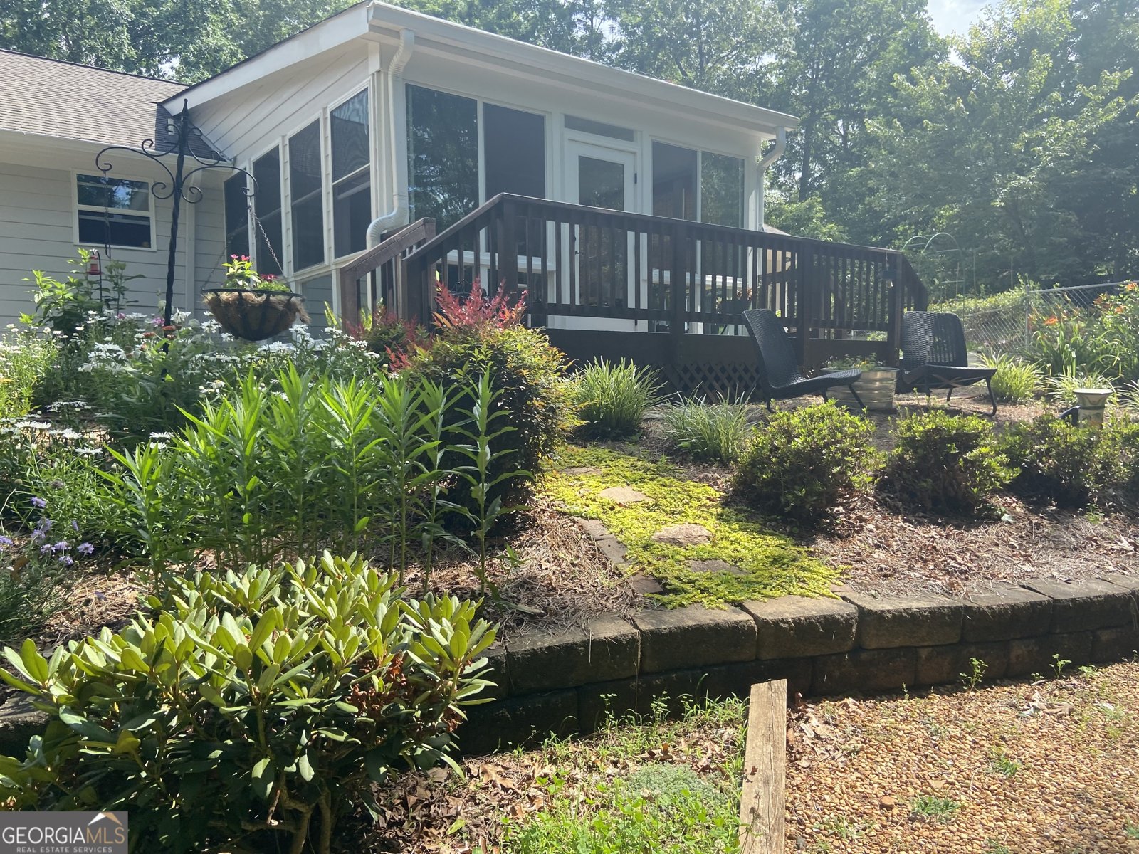 301 McCartan Trail Clarkesville - 23