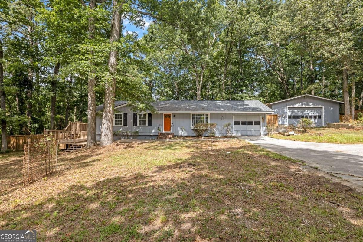 3605 Enchanted Lake Court Conyers - 1