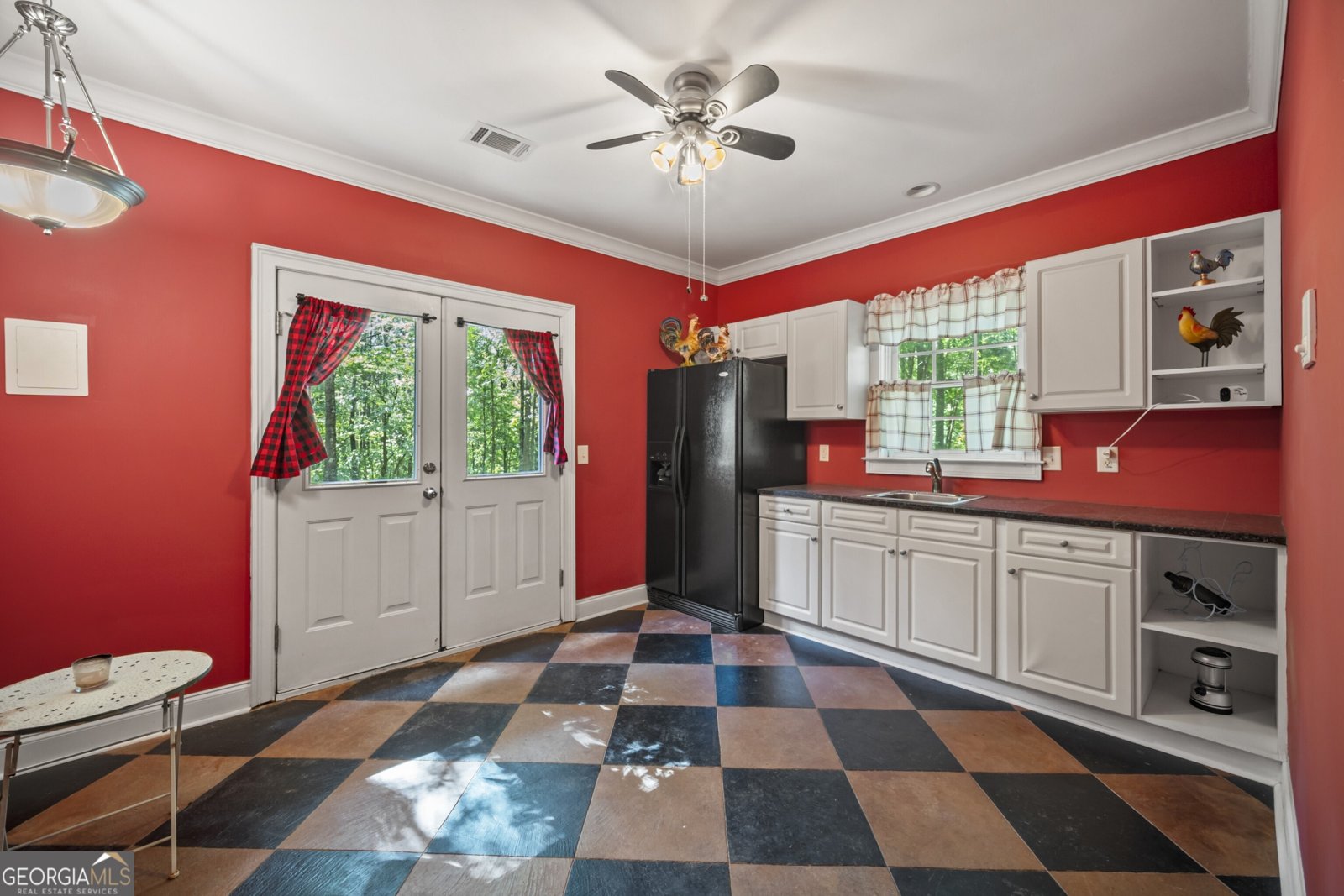 10 Clydesdale Trail White - 12