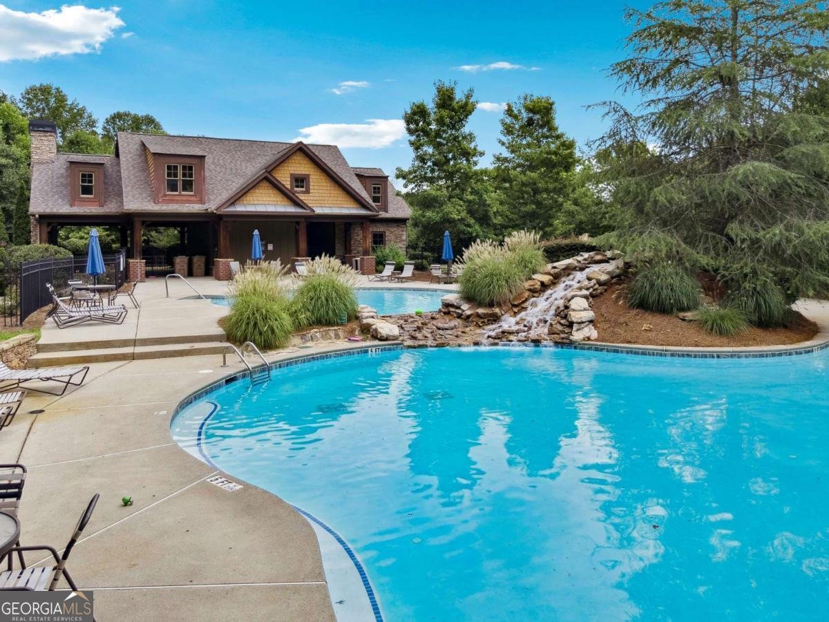 520 Montgomery Avenue Alpharetta - 37