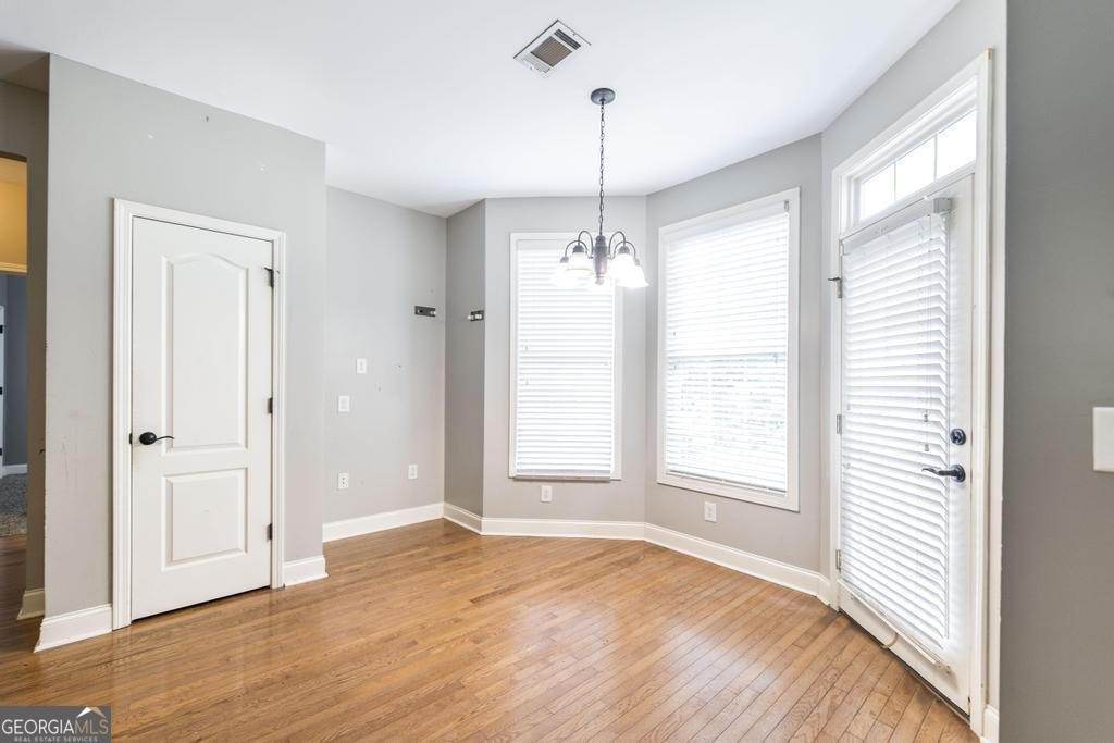 408 Railroad Street Gray - 11