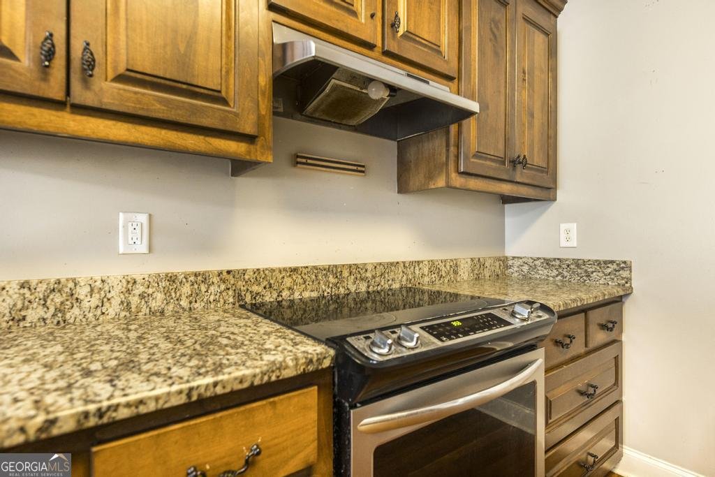 408 Railroad Street Gray - 13